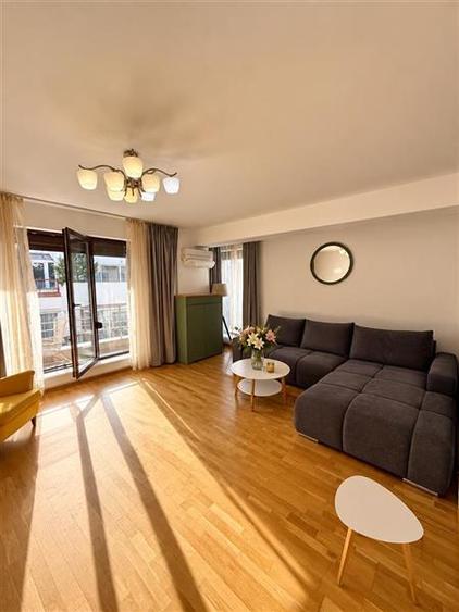 4 CAMERE CU GARAJ SUBTERAN, LANGA PARC! PRET FOARTE BUN!