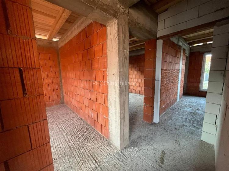 RECO Casa plan parter cu 3 dormitoare-la rosu- Paleu - 18