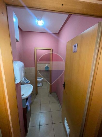 Spațiu comercial de închiriat în centrul orașului