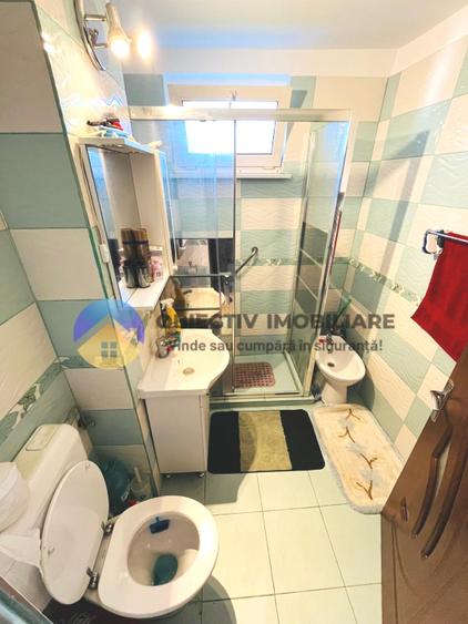 Apartament 2 camere – Zonǎ Centrală,etaj 3