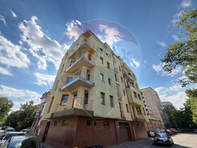 De Vânzare Apartament cu 2 camere,53 mp, etaj 1, Bloc Nou- Rogerius