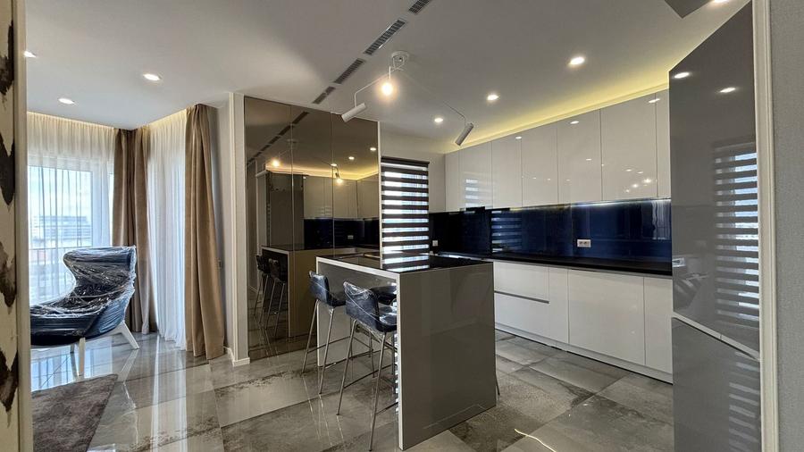 Apartament superfinisat | 2 camere | 2 parcări | M. Romanul
