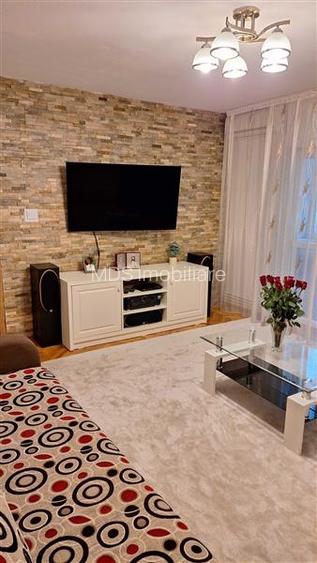 Decomandat etaj1 cu 2 bai si 2 balcoane in bloc anvelopat - 5