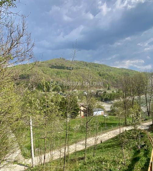 Teren plat cu deschidere la lacul Paltinu, acces facil, utilități - 4