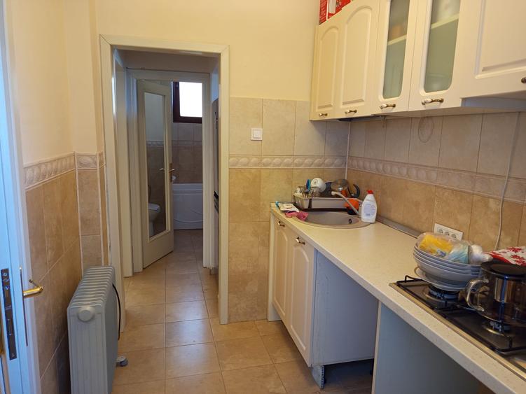 Ap. 3 Cam. | Piața Unirii - vizavi de Magazin Unirea | Renovat
