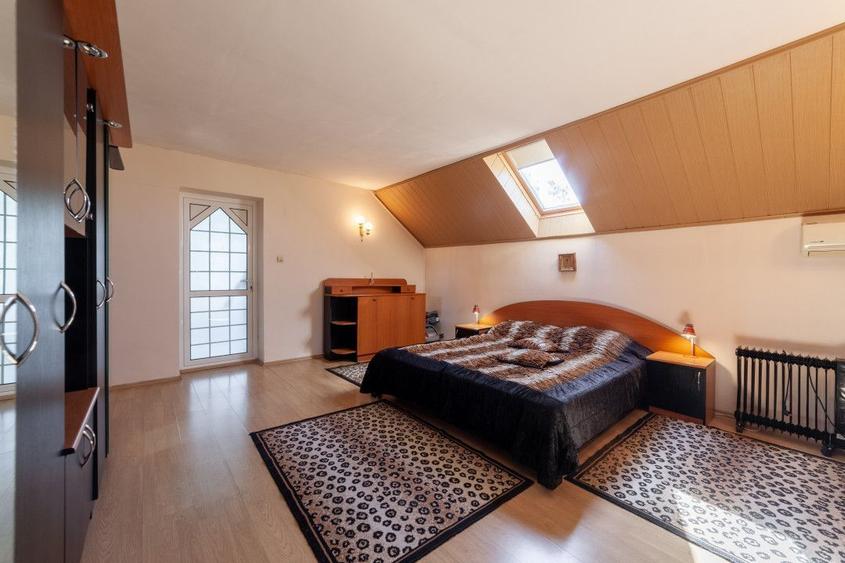 Casa visurilor cu 4000 mp livada roditoare si gradina Darmanesti-Arges