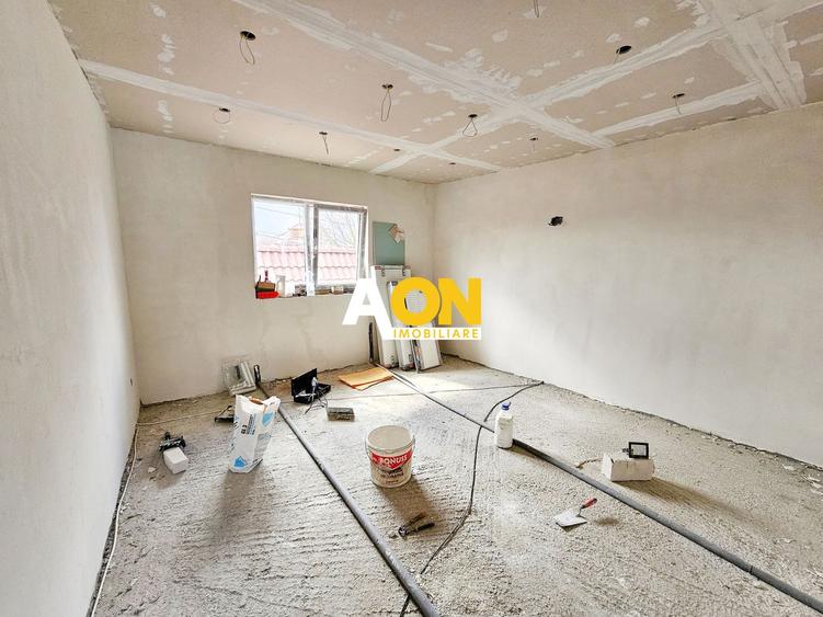 Casa 12 camere, pretabila ca pensiune sau pentru apartamentare