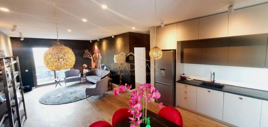 Penthouse cu 3 camere/ 107 mp utili / terasa 143 mp/ Stefan cel Mare