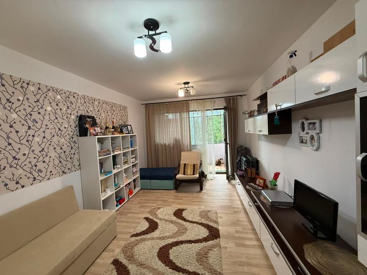 Apartament spațios cu 3 camere- mobilat și utilat- zona Sc. Gen. Andrei Saguna