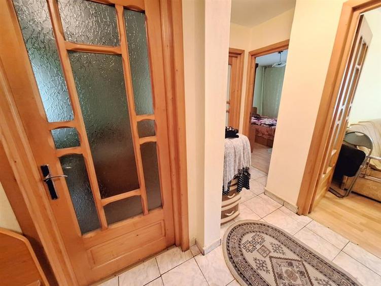Apartament 3 camere decomandate – Parter, zona Piata Sud, Bacau