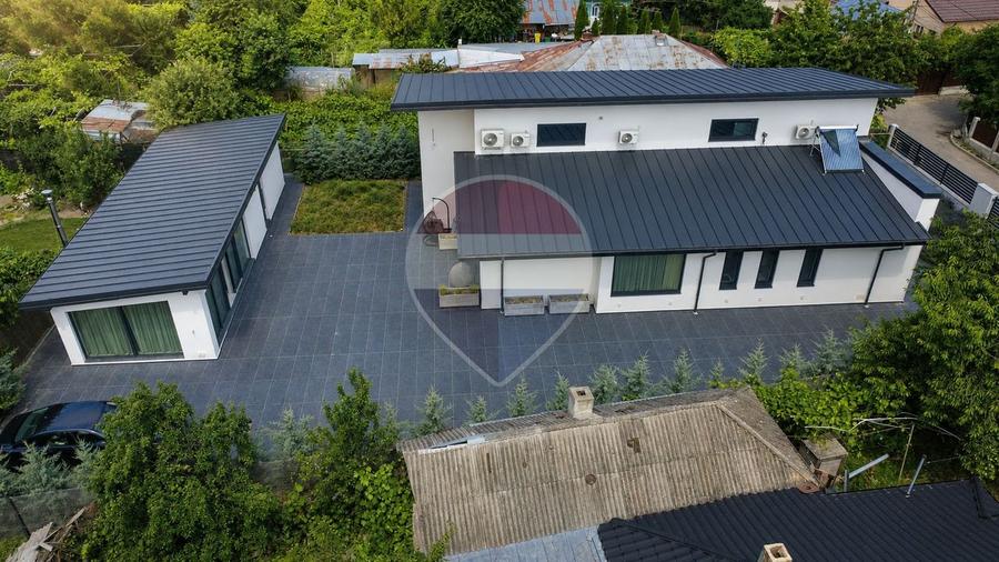Casa/Vila exclusivista 8 camere de inchiriat - Serbanesti, Bacau