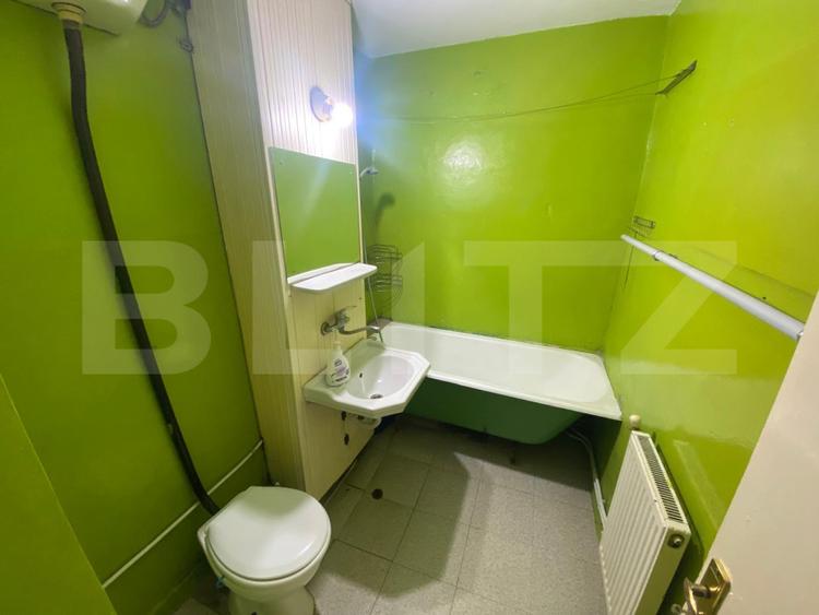 Apartament cu 4 camere, decomandat, 78 mp, 2 bai, et intermediar, Dambul Rotund