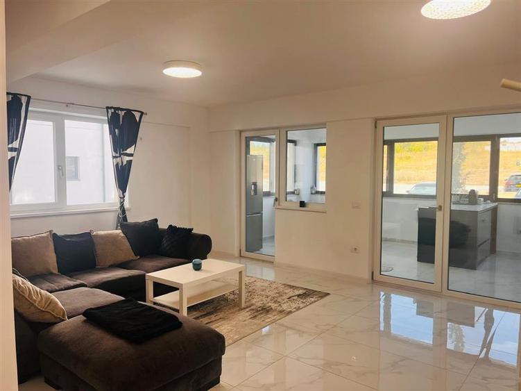 Eleganta si confort | 2 camere in bloc nou, parcare – zona Panoramic