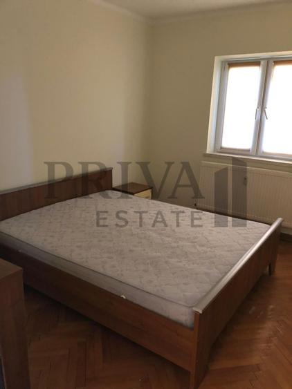 Apartament 3 camere, 2 bai, 65 mp, centrala proprie