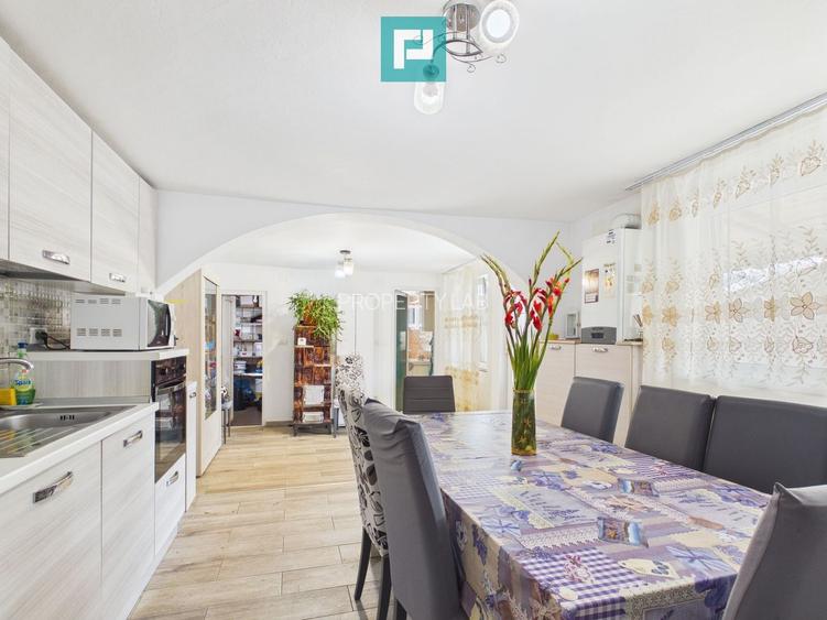 Casă solidă în Curtici cu teren de 1166 mp - 17