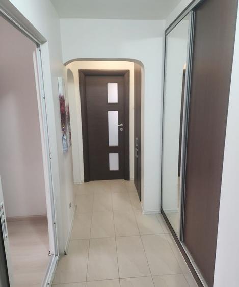 Apartament 3 camere | Favorit | Etaj 8/10 | Complet mobilat | 50m de metrou