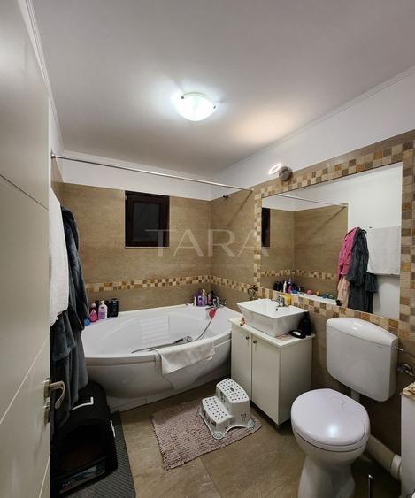 Apartament 3 camere – 93 mp + 2 balcoane – zona Florilor, Florești.