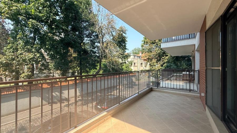 REA1029714 APARTAMENT SUPERB l TERASE l BOXA l 3 GARAJE l AVIATORILOR l KISELEFF