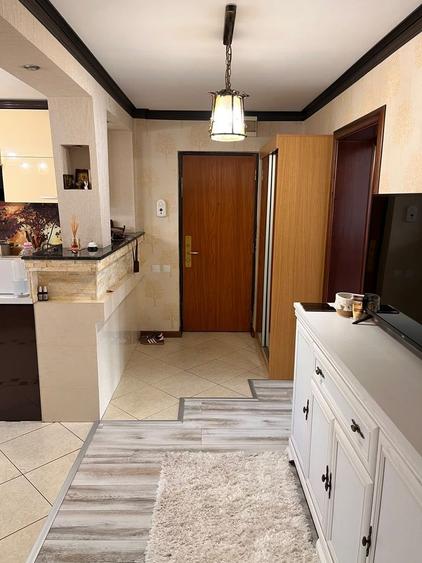 3 Camere | Centrală Proprie | Parcare | Decomandat