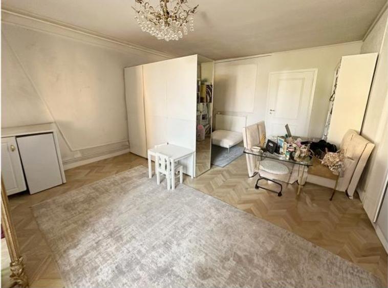 Garsoniera libera la vanzare, recent renovata zona Piata Astra