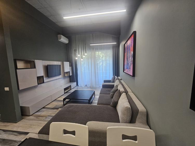 Apartament 2 camere B-dul Cetatii - bloc nou / loc de parcare !!