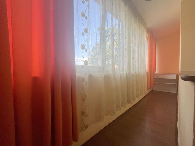 Apartament de închiriat – 3 camere