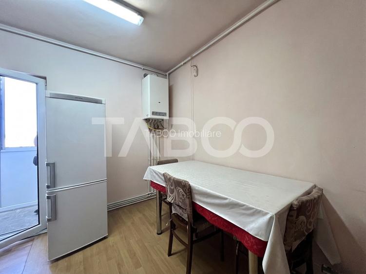 Garsoniera de vanzare Manastur zona BIG cu priveliste balcon de 4 mp - 4