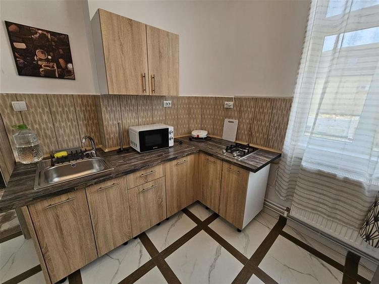 Studio modern Avram Iancu