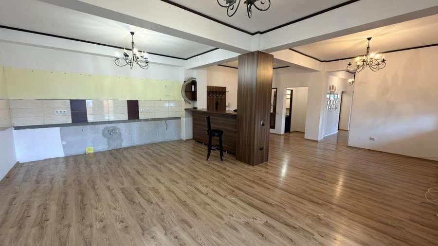 Apartament 3 camere decomandate Calea Dumbrăvii
