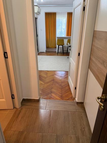 Proprietar inchiriez ap 1 cameră, 36 mp, Circumvalațiunii, etaj 1, Pret 350 euro