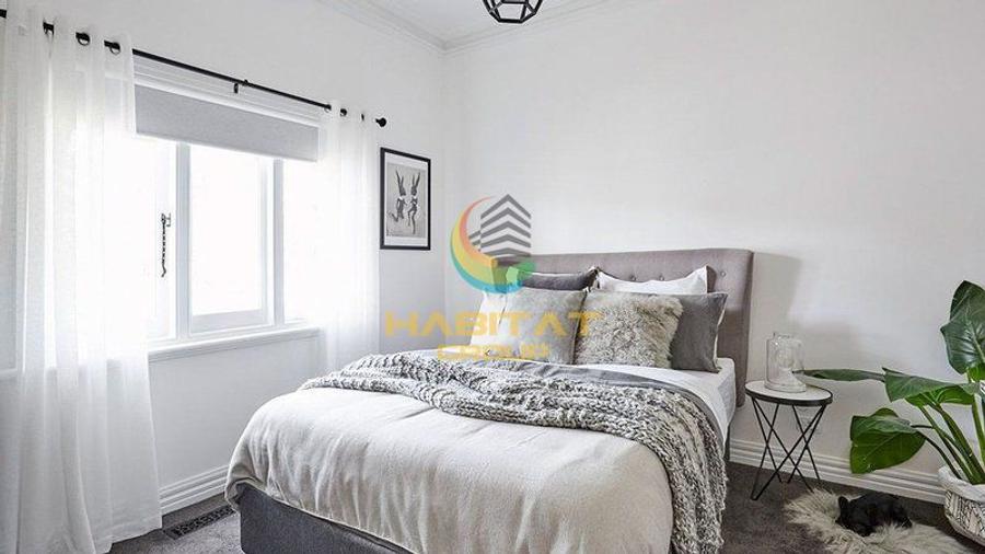 Apartament 4 camere+ curte proprie- bloc nou