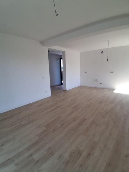 Casa parter Miroslava cod 163009 tel 0731226666