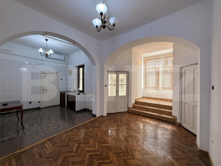 Casă S + P + Pod 200 mp pretabilă birouri, teren 427 mp, Centru