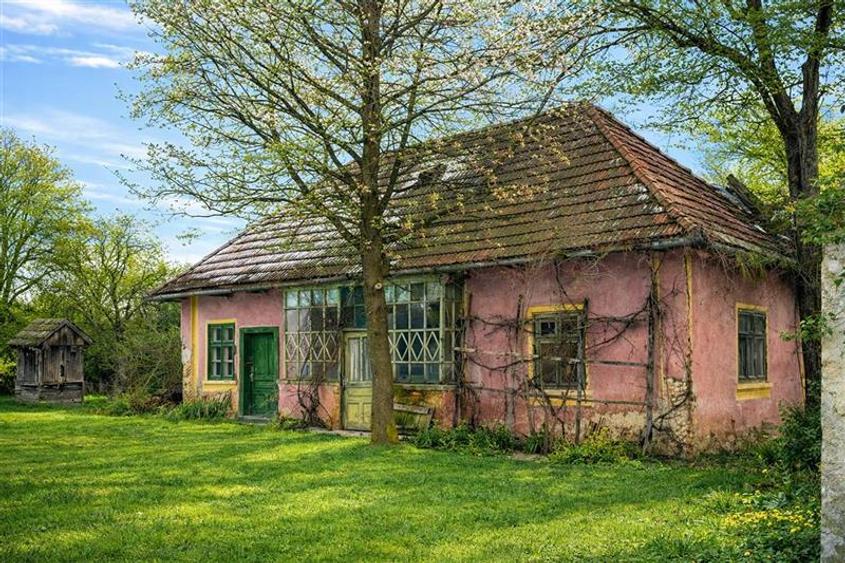 FILM! Oaza ta de liniste pe 4.900mp teren intravilan, Tufalau, Covasna