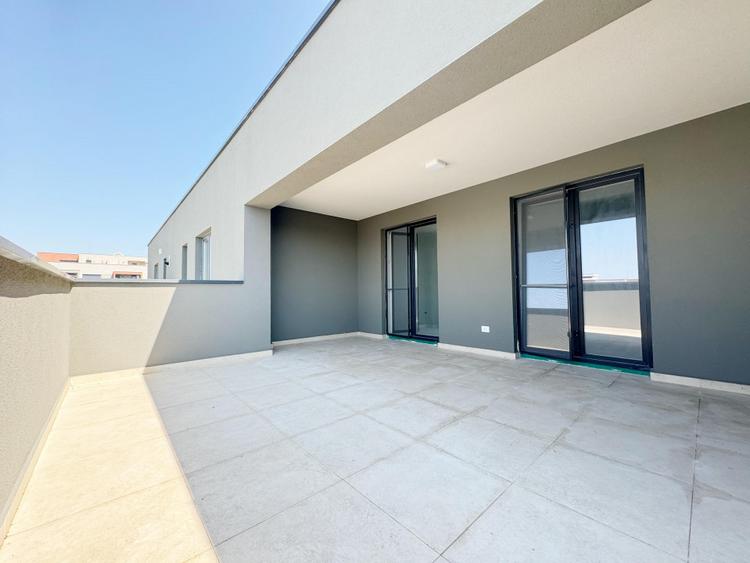 Penthouse 3 camere,semdecomandat,75.4 mp utili - Aradului