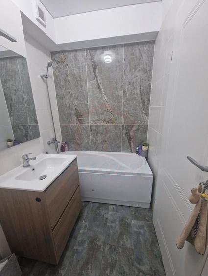 VANZARE APARTAMENT 2 CAMERE, COMPLEX ARCADA, 112.00 EURO