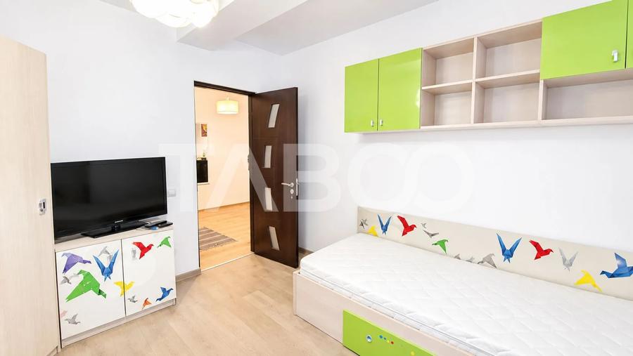 Apartament de inchiriat cu 3 camere si balcon etaj 1 Pets allowed