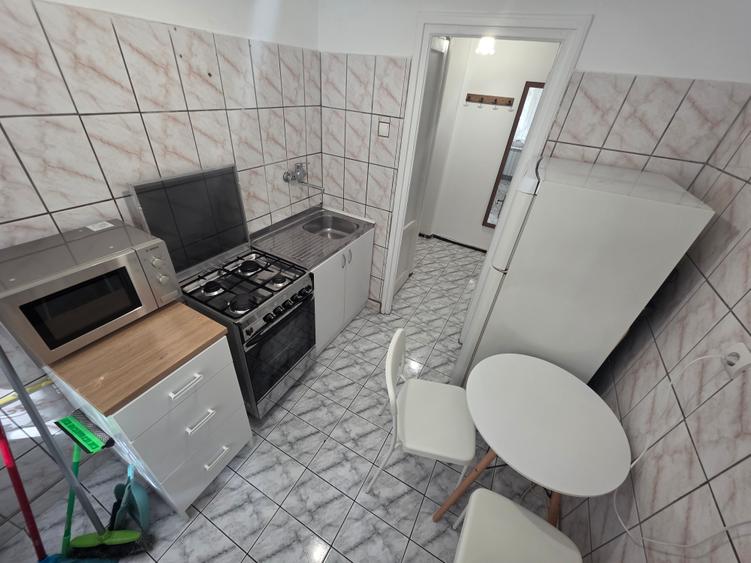 Apartament cu 2 camere de inchiriat in zona Romana / Piata Amzei