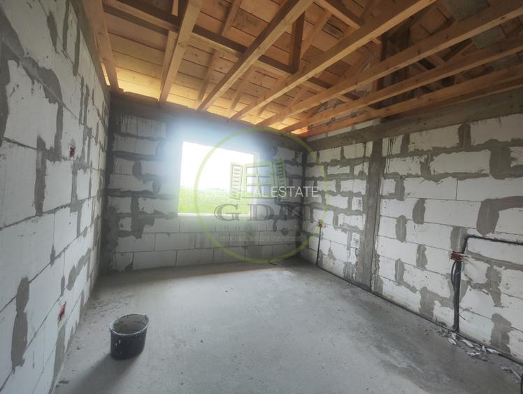 Casa 4 camere, teren 402 mp, localitatea Isalnita. - 4