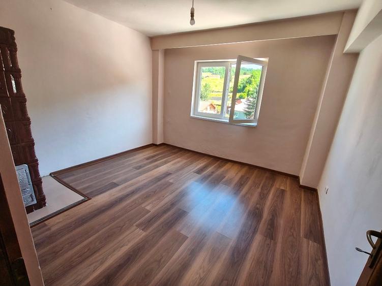 Vând apartament in Abrud