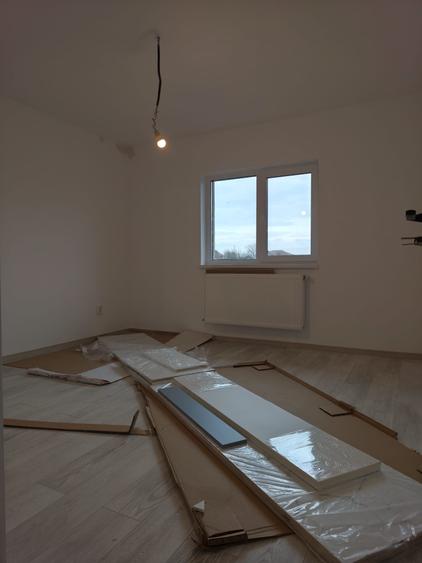 FARA COMISION casa cu 4 camere 2 bai PARTER + Pod Mansardabil cu placa la cheie