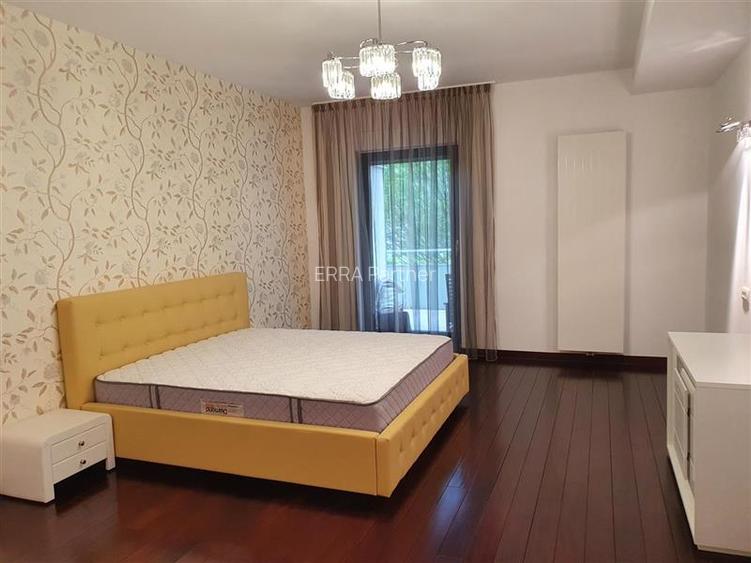 Ambasada SUA. Apartament 300mp, terasa 100mp, garaj. - 27