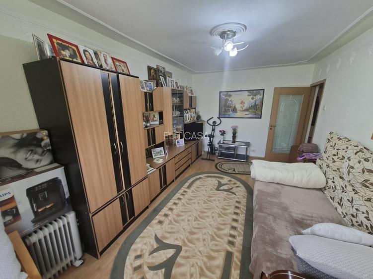 Apartament cu 2 camere, decomandat, zona Galata - 2