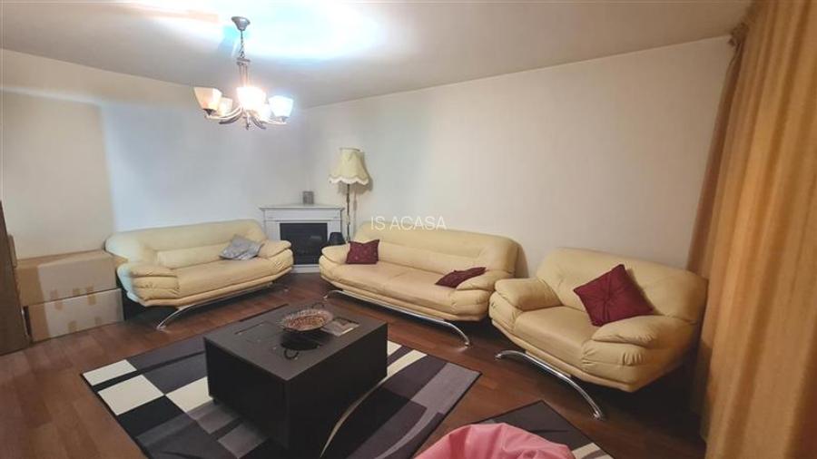 Apartament cu 4 camere si CT in 1 Mai - 2