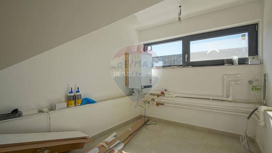 Casă / Vilă cu 5 camere de vânzare - 26