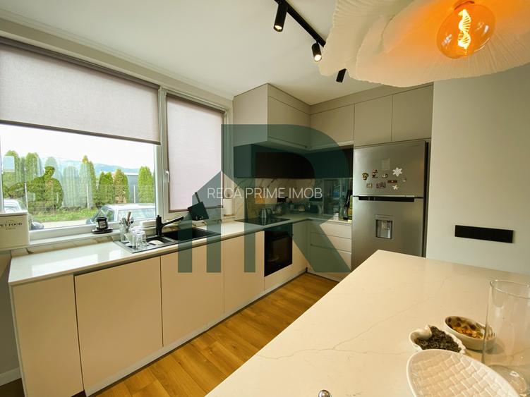 Duplex cu 4 camere 2 bai si curte libera 200 mp in Cisnadie - 7