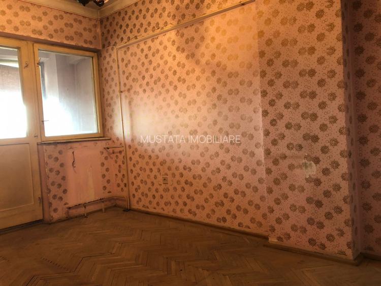 - Calarasilor! Apartament 4 camere decomandat! suprafata 93mp - 9