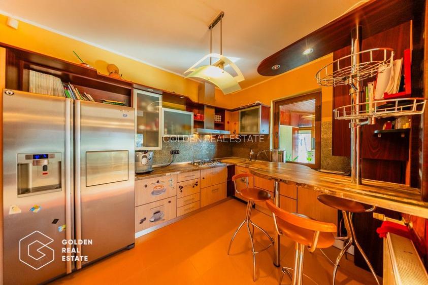 Vila spatioasa cu cinci dormitoare și teren generos de 1440 m in Aradul Nou - 16