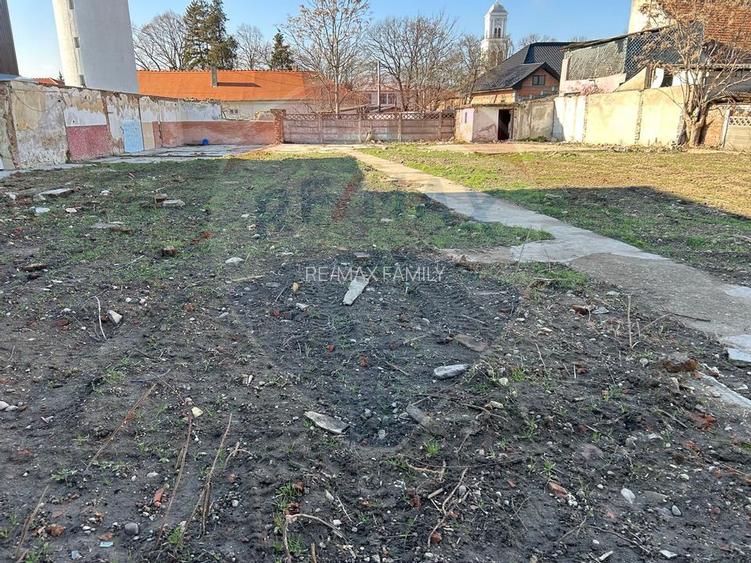 TEREN ULTRACENTRAL IN SALONTA - 4