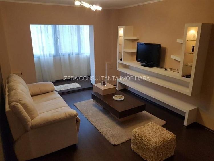 Apartament Piata Victoriei/Decomandat - 2